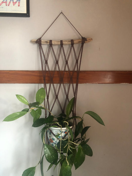 Brown Criss Cross Hanger